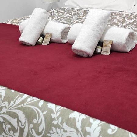 Stazione Telese 41 Bed & Breakfast Rome Bagian luar foto