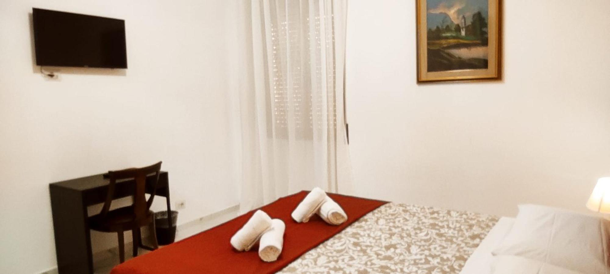 Stazione Telese 41 Bed & Breakfast Rome Bagian luar foto