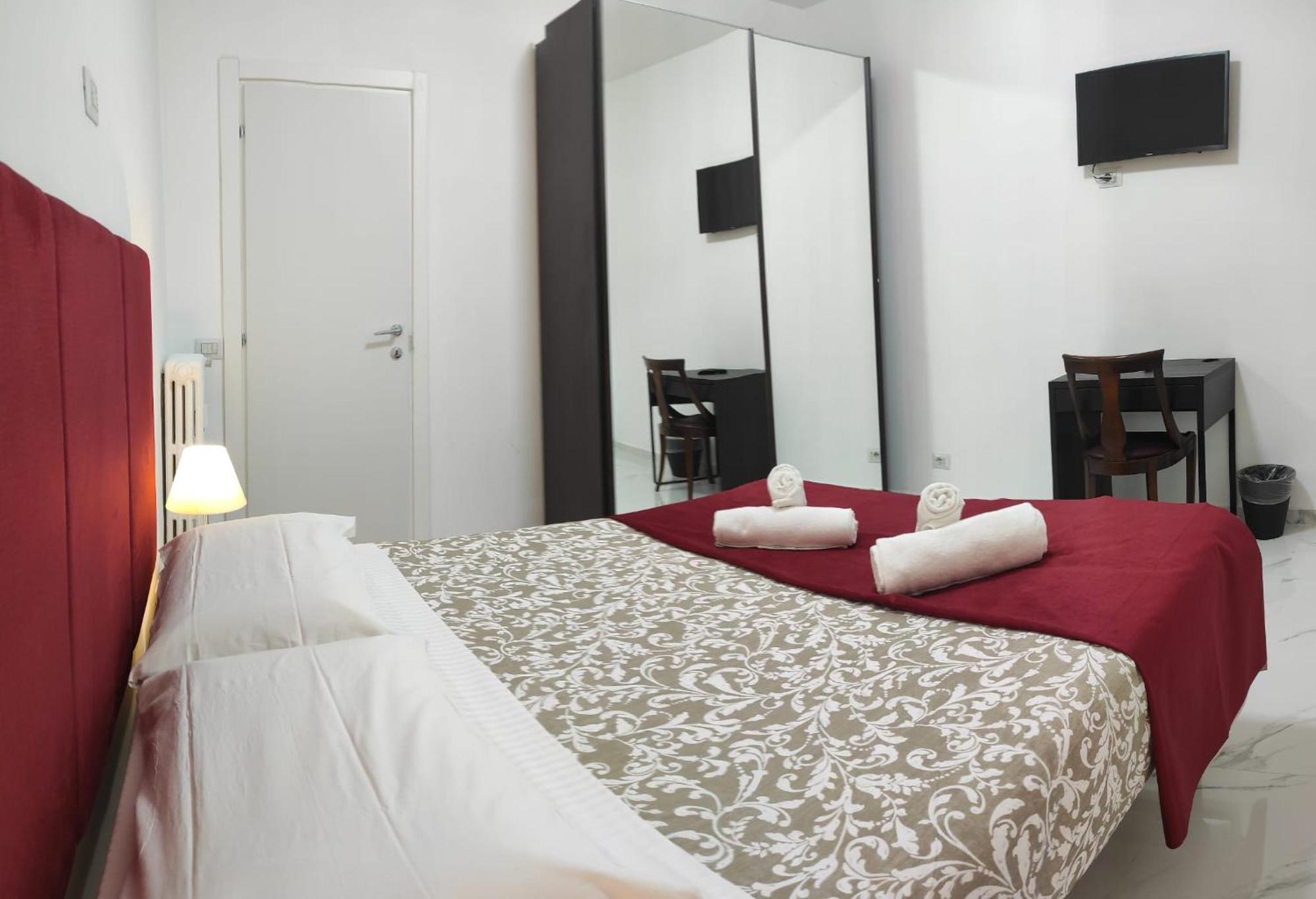 Stazione Telese 41 Bed & Breakfast Rome Bagian luar foto